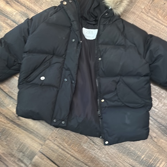 Zara black goose down bubble jacket A few superficial stains on it see pics - Picture 3 of 3